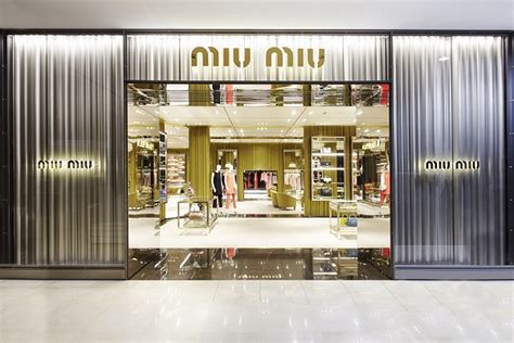 miu miu brand competitors|marketing mix of miu.